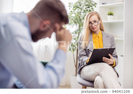 Woman psychologist doctor Woman psychologist doctor 94041109