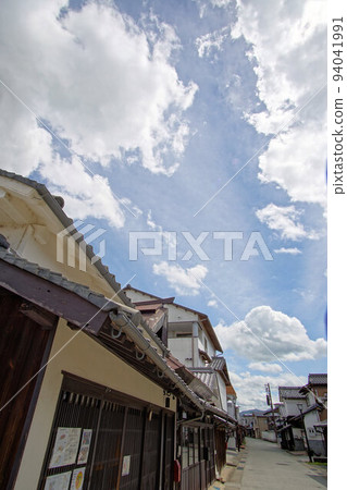 Tanba Sasayama City Autumn Sky and Kawaramachi Tsumairi Merchant House Landscape Wide Lens September 94041991