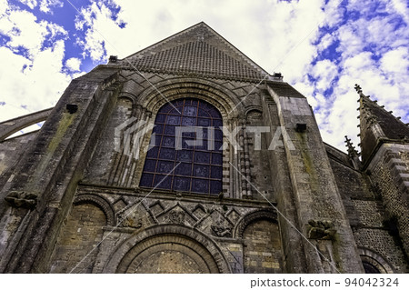 Cathedral of Saint Julian in Le Mans, France Cathedral of Saint Julian in Le Mans, France 94042324