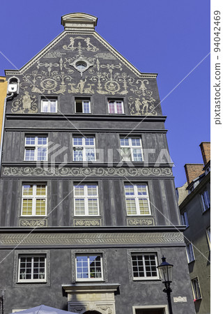 Vintage architecture of Old Town in Gdansk, Poland Vintage architecture of Old Town in Gdansk, Poland 94042469