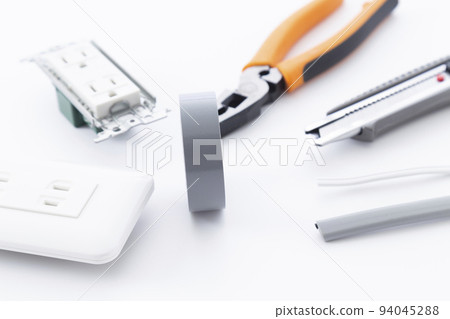 Electrical work Taking pictures 94045288