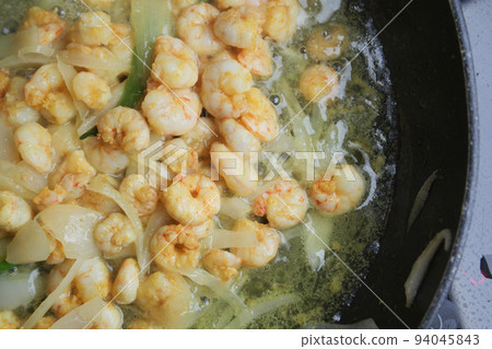 king prawn fish curry in a bowl on table king prawn fish curry in a bowl on table 94045843