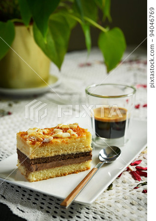 Crunchy Krantz Cake Walnut Cake 94046769