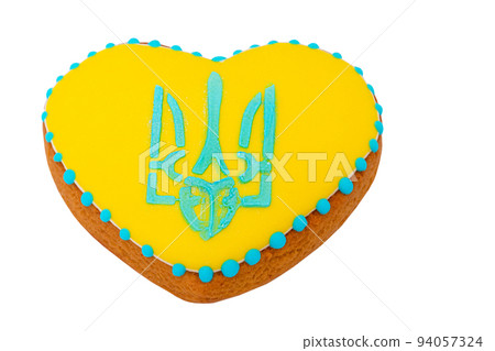 Delicious gingerbread in the Ukrainian style with the trident symbol of Ukraine. Homemade delicacies 94057324