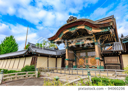 京都市下京區東本願寺（菊門） 94060206
