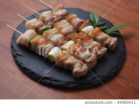 Grilled Chicken Negima Skewer 94060411