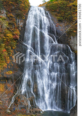 秋田縣/安須瀑布（上段）紅葉 94061700