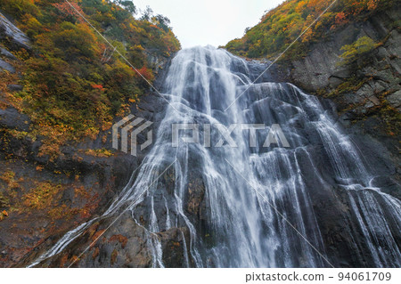 秋田 / 安須瀑布（上段）紅葉 94061709
