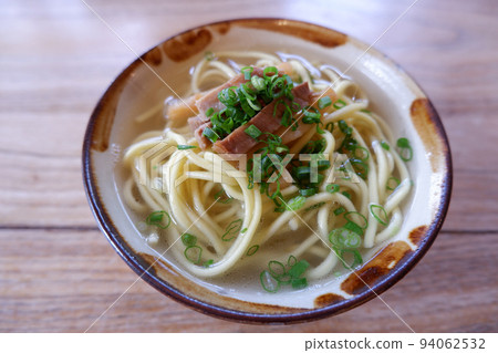 Soki soba Soki soba 94062532