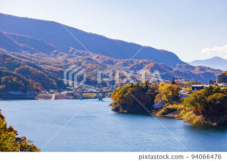 Gunma's New Autumn Foliage Spot: Lake Yatsuba Agatsuma (Yatsuba Dam) Gunma's New Autumn Foliage Spot: Lake Yatsuba Agatsuma (Yatsuba Dam) 94066476
