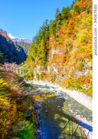 Kurobe Gorge (Autumn) Kurobe Gorge (Autumn) 94067680