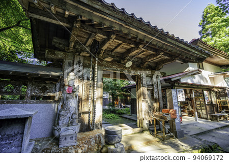 三德山三佛寺臨光院山門三朝町，鳥取縣 94069172