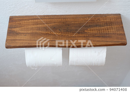 Iron and wooden toilet roll holder Iron and wooden toilet roll holder 94071408