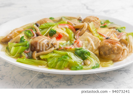 Meatballs and tofu with vegetable paste Meatballs and tofu with vegetable paste 94073241