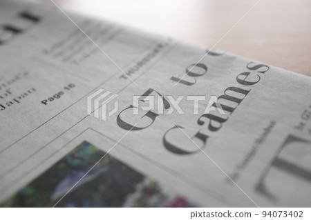 英文報紙頭條 94073402