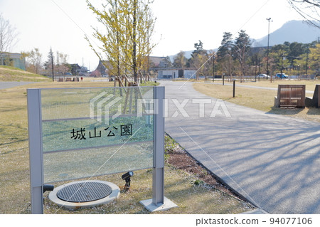 Shiroyama Park (Nagano City, Nagano Prefecture) Shiroyama Park (Nagano City, Nagano Prefecture) 94077106