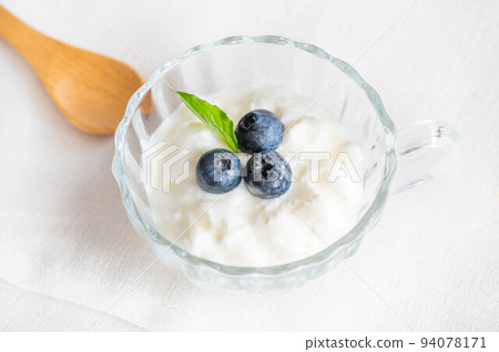 Blueberry and yogurt Blueberry and yogurt 94078171