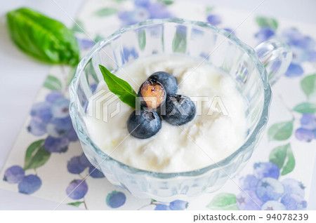 Blueberry and yogurt Blueberry and yogurt 94078239