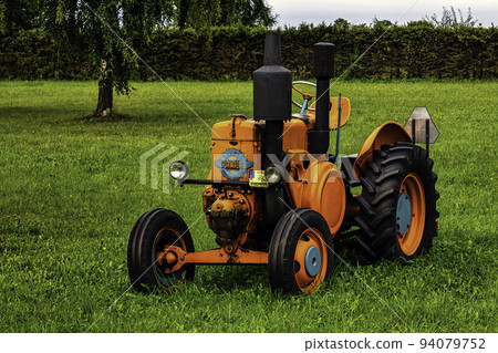 Vintage Argentinian tractor Bulldog Pampa T01 Vintage Argentinian tractor Bulldog Pampa T01 94079752