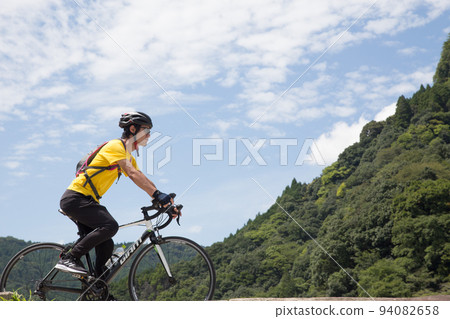 Cyclist portrait 94082658