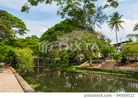 Vada canal flowing through the city of Alappuzha in Kerala, India Vada canal flowing through the city of Alappuzha in Kerala, India 94089522
