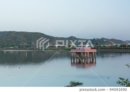 印度齋浦爾的曼薩加爾湖 94091690