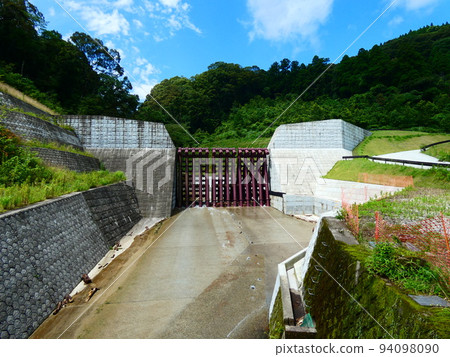 薩博大壩 94098090