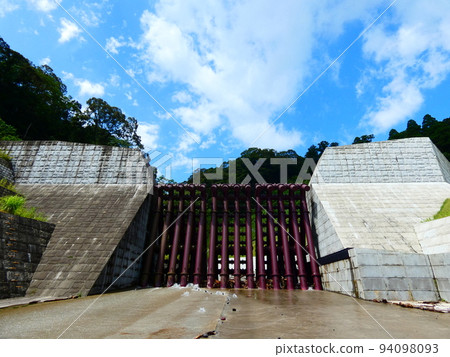 薩博大壩 94098093