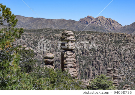 平衡岩，奇里卡瓦國家紀念碑，亞利桑那州，美國 94098756