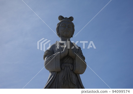 <Chiba Prefecture> Bronze statue of Hime Ototachibana 94099574