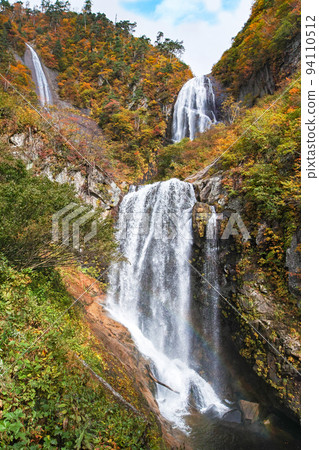 Akita / Autumn leaves of Yasu Falls 94110512