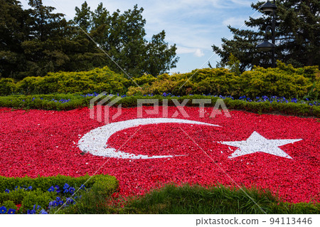 土耳其首都安卡拉阿塔圖爾克陵墓的花壇 94113446