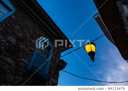 土耳其馬爾馬里斯黃昏時分的城市景觀 94113479