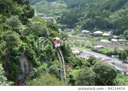 Shigeiwa 岩石和單軌電車 94114454