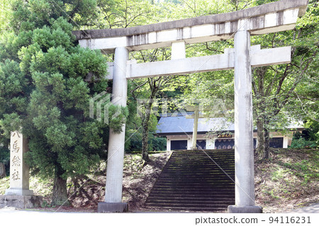Anama Shrine (Ono City, Fukui Prefecture) Anama Shrine (Ono City, Fukui Prefecture) 94116231