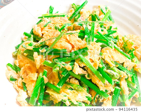 Chinese home-cooked Chinese fried chicken egg 94116435
