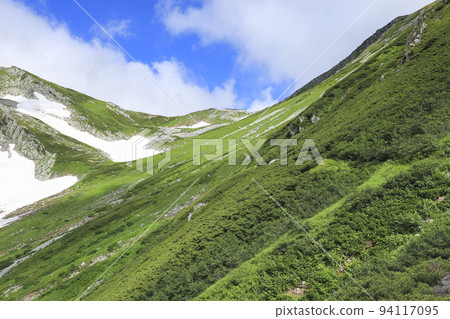 夏季立山徒步富山的龍王岳 夏季立山徒步富山的龍王岳 94117095