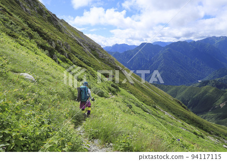 立山山脈的空中庭園 立山山脈的空中庭園 94117115