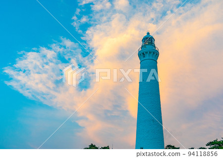 日本最高的出雲日禦岬燈塔（島根縣出雲市） 94118856