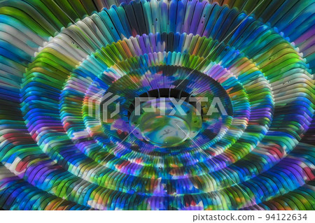 The world's largest kaleidoscope reflected on the roof 94122634