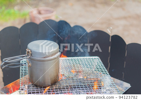 Camping equipment Bonfire Cooking image material Camping equipment Bonfire Cooking image material 94123782