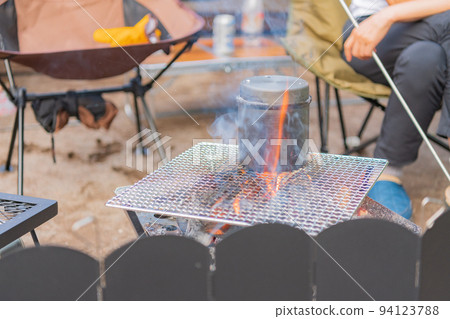 Camping equipment Bonfire Cooking image material Camping equipment Bonfire Cooking image material 94123788
