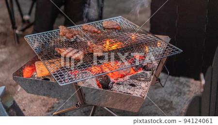 Barbecue Yakiniku Camp image material 94124061