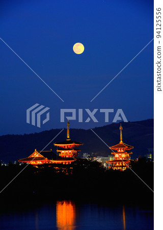 《奈良縣》世界文化遺產藥師寺夜景/ 94125556