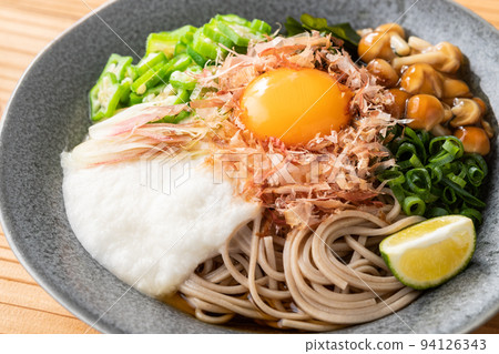 夏天磨碎的山藥顏射蕎麥麵 94126343