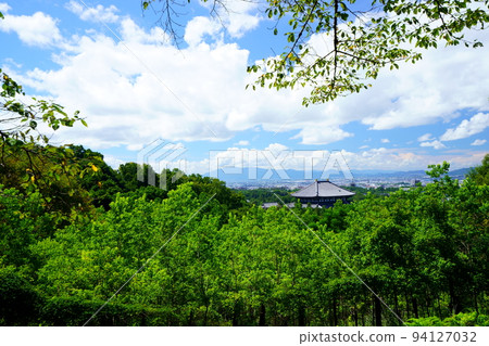 從清爽的秋日看東大寺和大佛 94127032