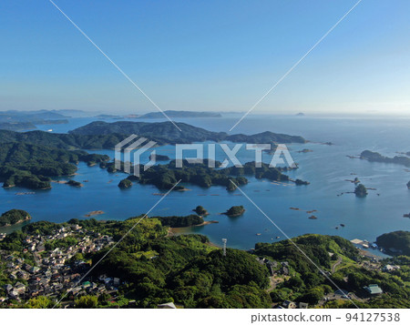 從佐世保市石岳天文台鳥瞰九十九島 從佐世保市石岳天文台鳥瞰九十九島 94127538