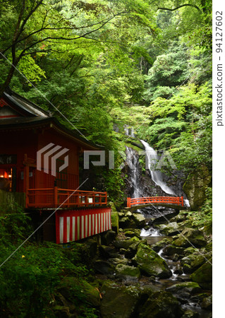 Gyoja no Taki (Inunakiyama Valley) [Izumisano City, Osaka Prefecture] 94127602