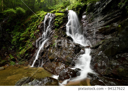 Gyoja no Taki (Inunakiyama Valley) [Izumisano City, Osaka Prefecture] 94127622