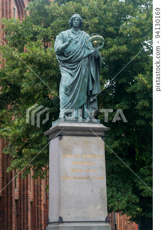 Monument famous astronomer Nicolaus Copernicus in Old Town of Torun. Monument famous astronomer Nicolaus Copernicus in Old Town of Torun. 94130169